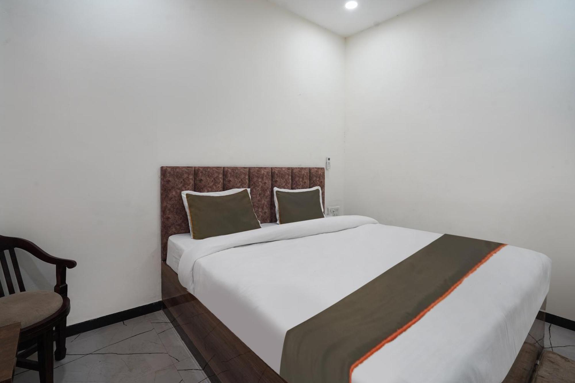 Townhouse Amanaka Formerly Hotel City Pride Rāipur Dış mekan fotoğraf