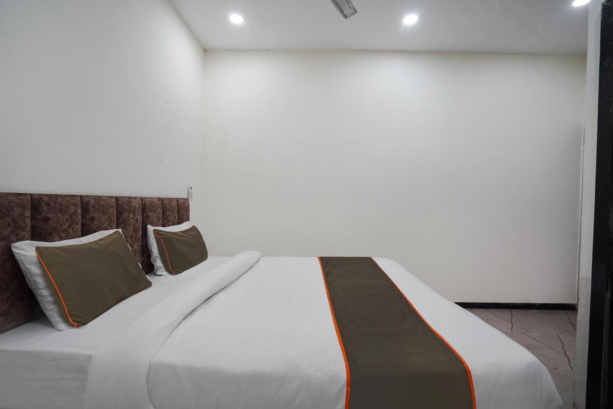 Townhouse Amanaka Formerly Hotel City Pride Rāipur Dış mekan fotoğraf