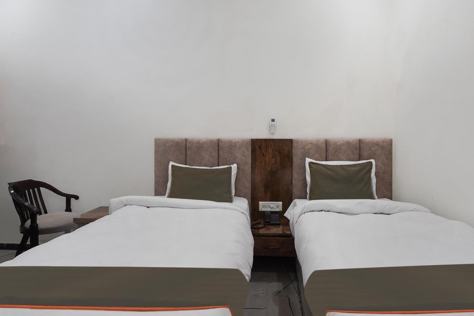 Townhouse Amanaka Formerly Hotel City Pride Rāipur Dış mekan fotoğraf